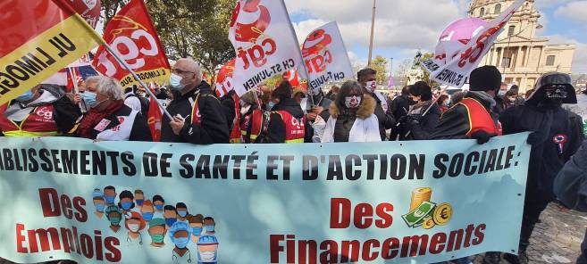 À Paris, des soignants de l'hôpital de Saint-Junien ont crié leur ras-le-bol : « On a besoin de bras, pas de prime »