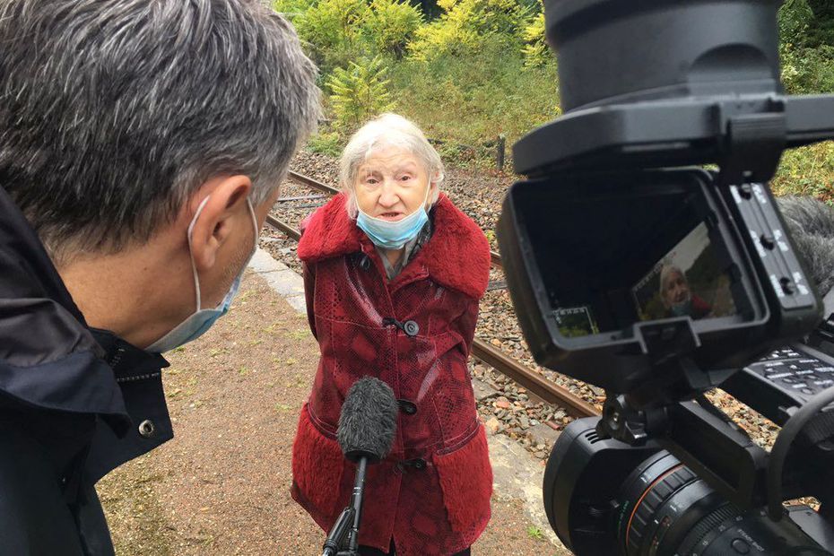 Josiane, 88 ans, ne comprend pas pourquoi le train ne s&rsquo;arrêtera plus dans sa commune