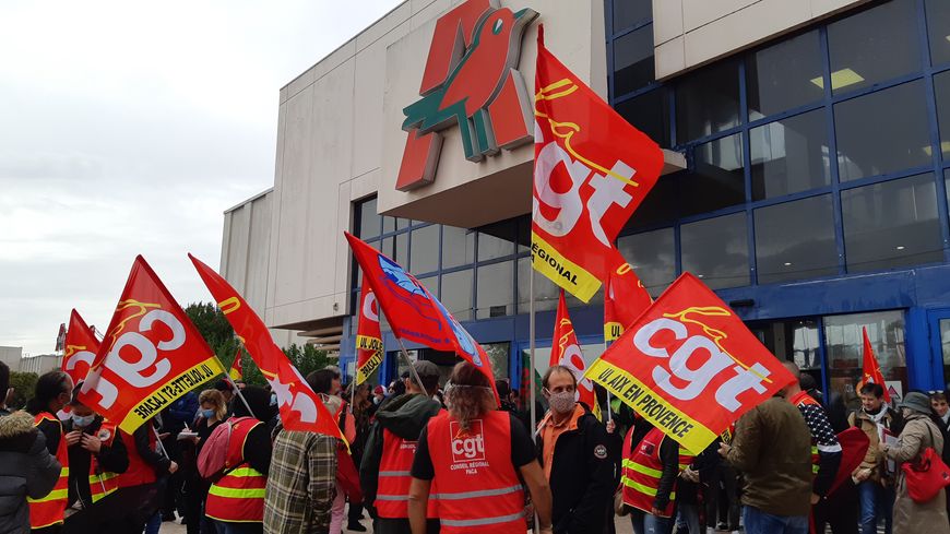 Manifestation de la CGT au Pontet contre l&rsquo;épidémie de plans sociaux