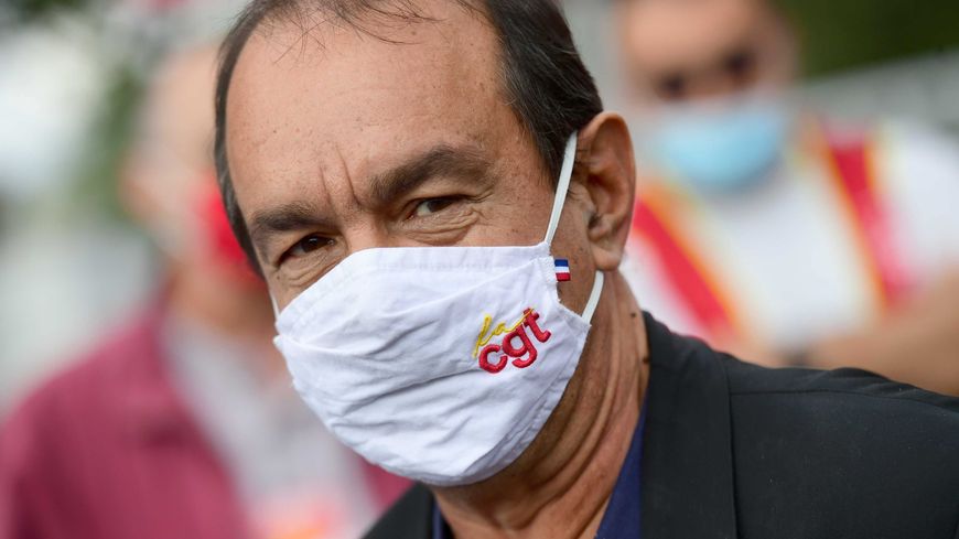 A Blaye, le patron de la CGT Philippe Martinez relance la campagne pour les petites lignes ferroviaires