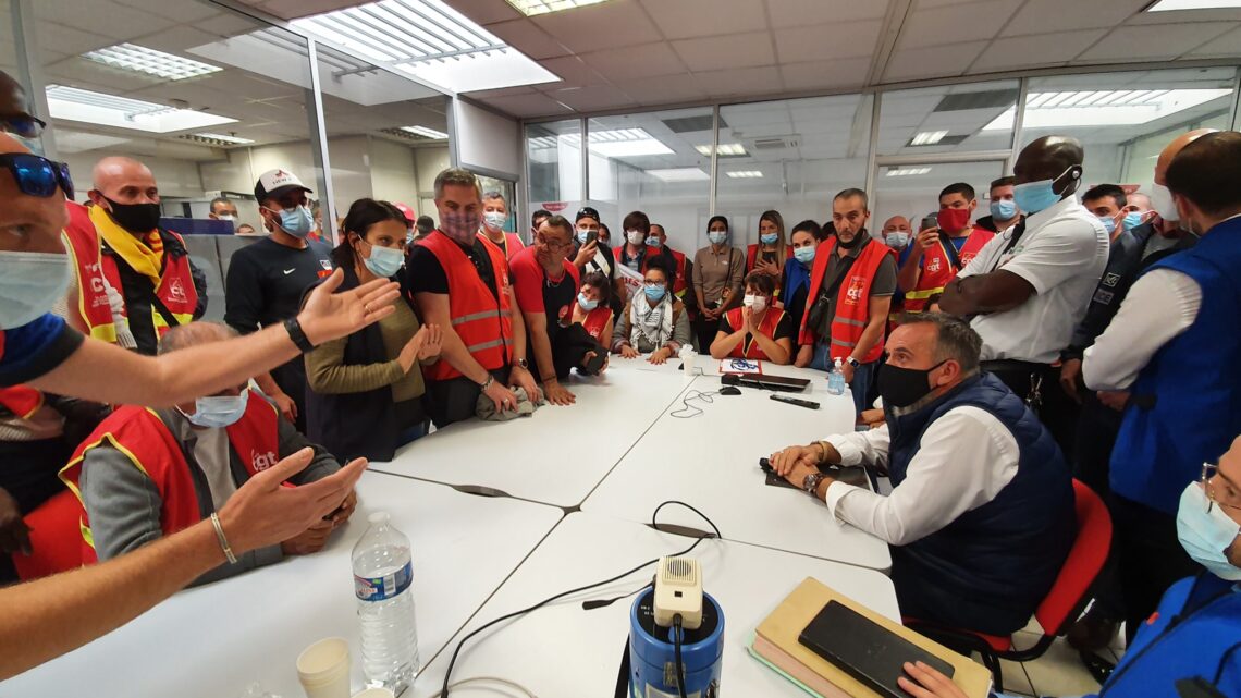 Répression syndicale. Grève et blocage d&rsquo;un Carrefour à Marseille contre le licenciement d&rsquo;un salarié