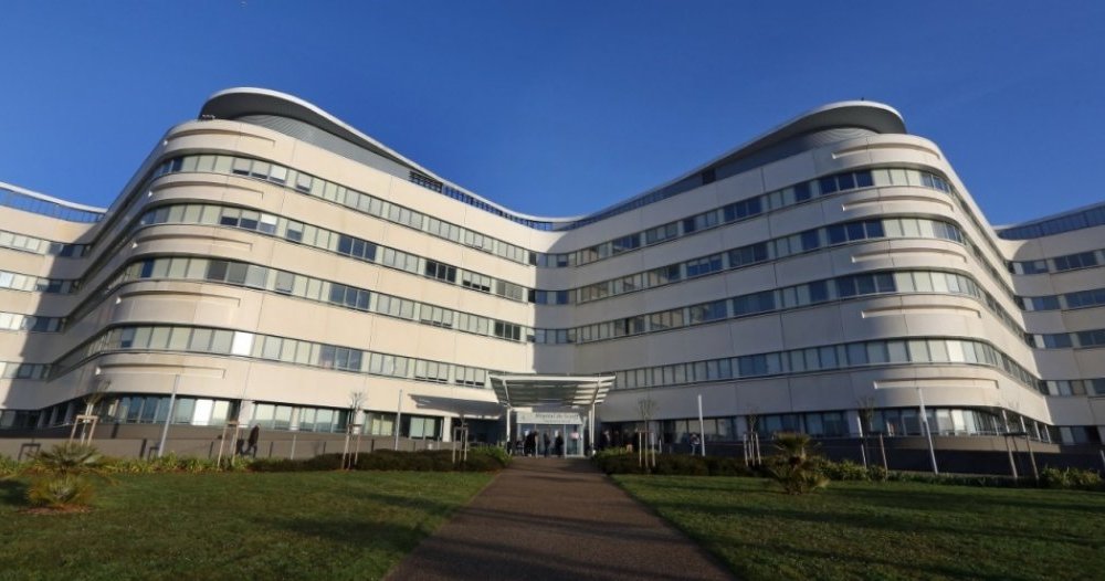 Appel à la mobilisation de la CGT et Sud santé devant l’hôpital de Lorient