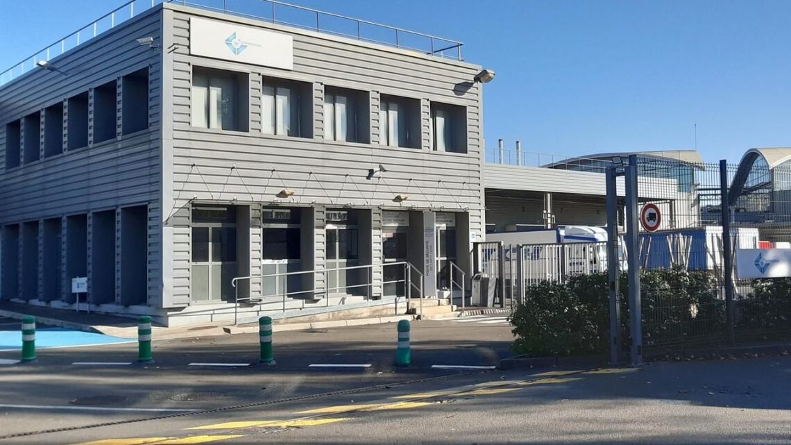 Un tract de la CGT contre le masque obligatoire à l’usine L’Oréal d’Aulnay sème le trouble