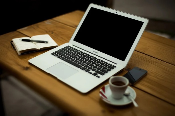 “Télétravail : les négociations au point mort”