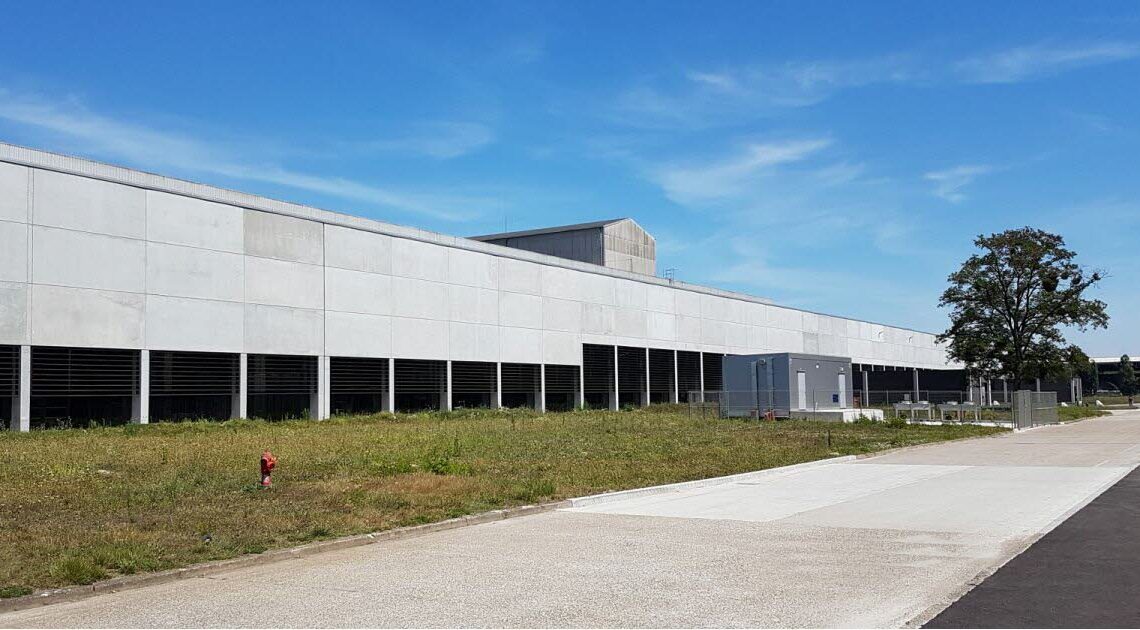 Strasbourg. 70 salariés de Punch Powerglide manifestent devant le tribunal